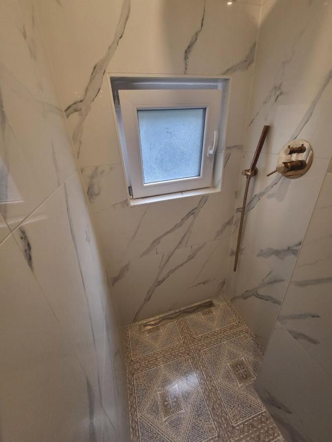 Vintage Apartment In The City Centre Old Town Ljubljana Luaran gambar